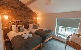 Bridge Apartment